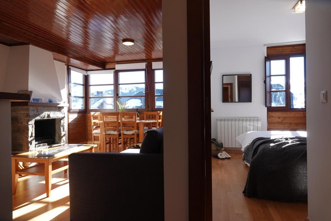 Stone Garaje Cubierto Y Trastero Pirineos360 Appartement Formigal